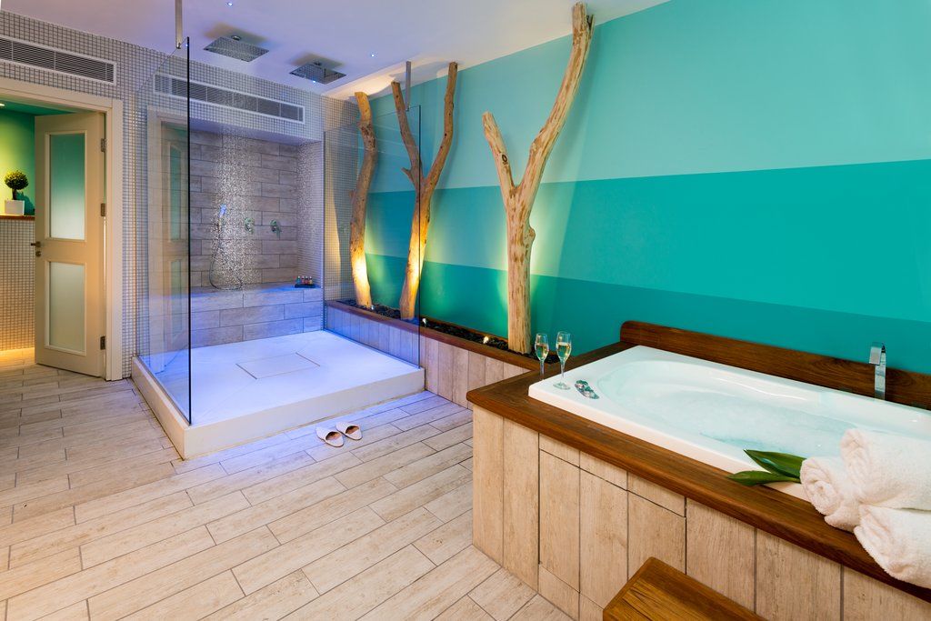 Herods Boutique Eilat A Premium Collection By Fattal Hotels Exterior photo A modern bathroom